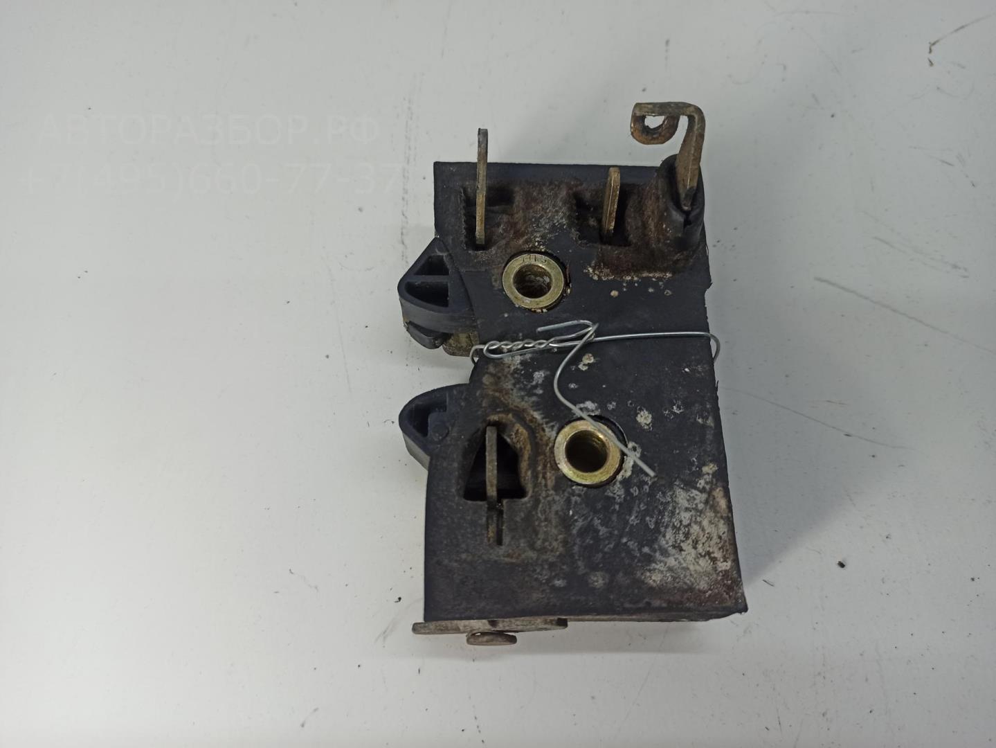 Замок двери задней левой