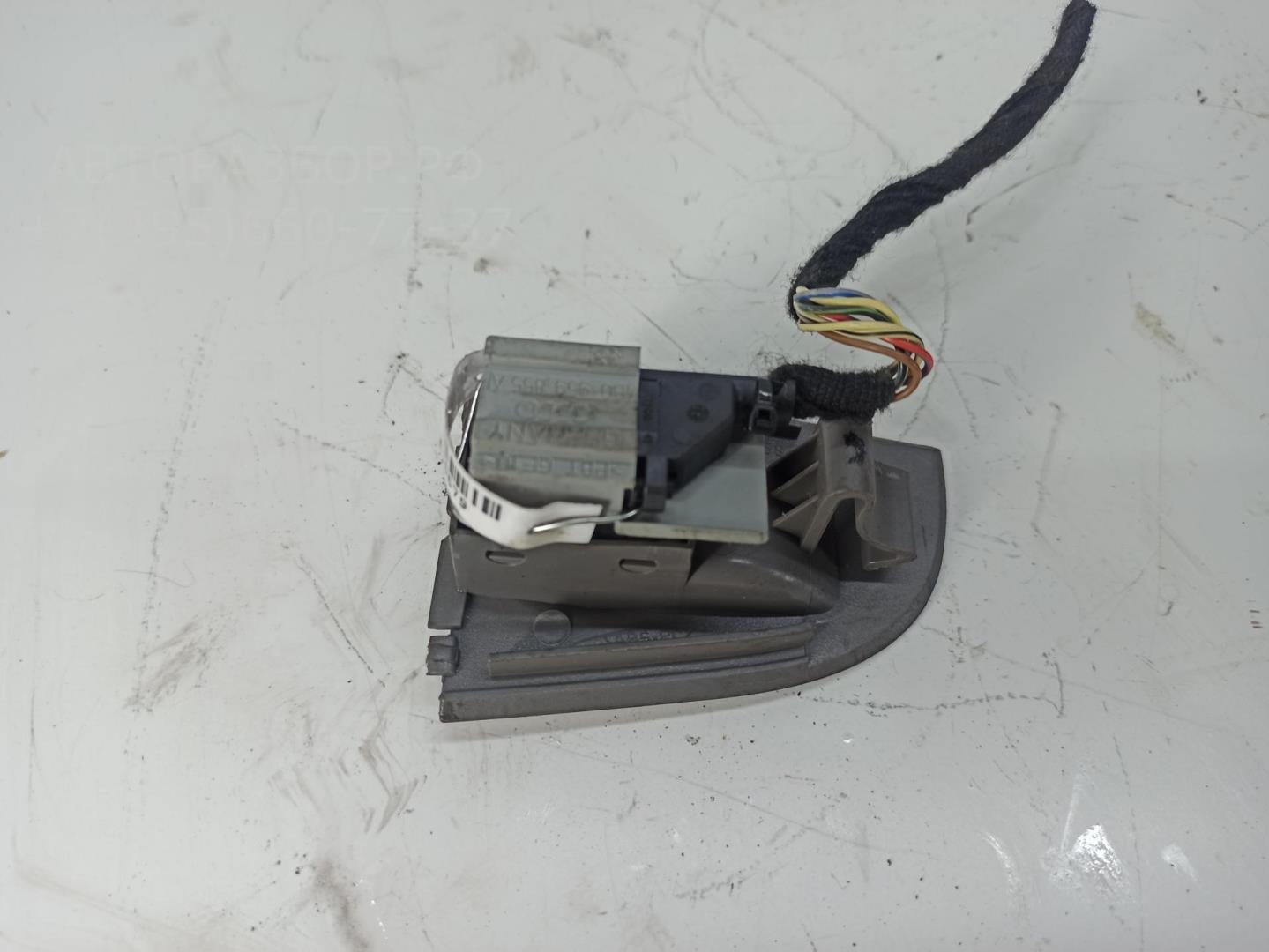 Кнопка стеклоподъемника