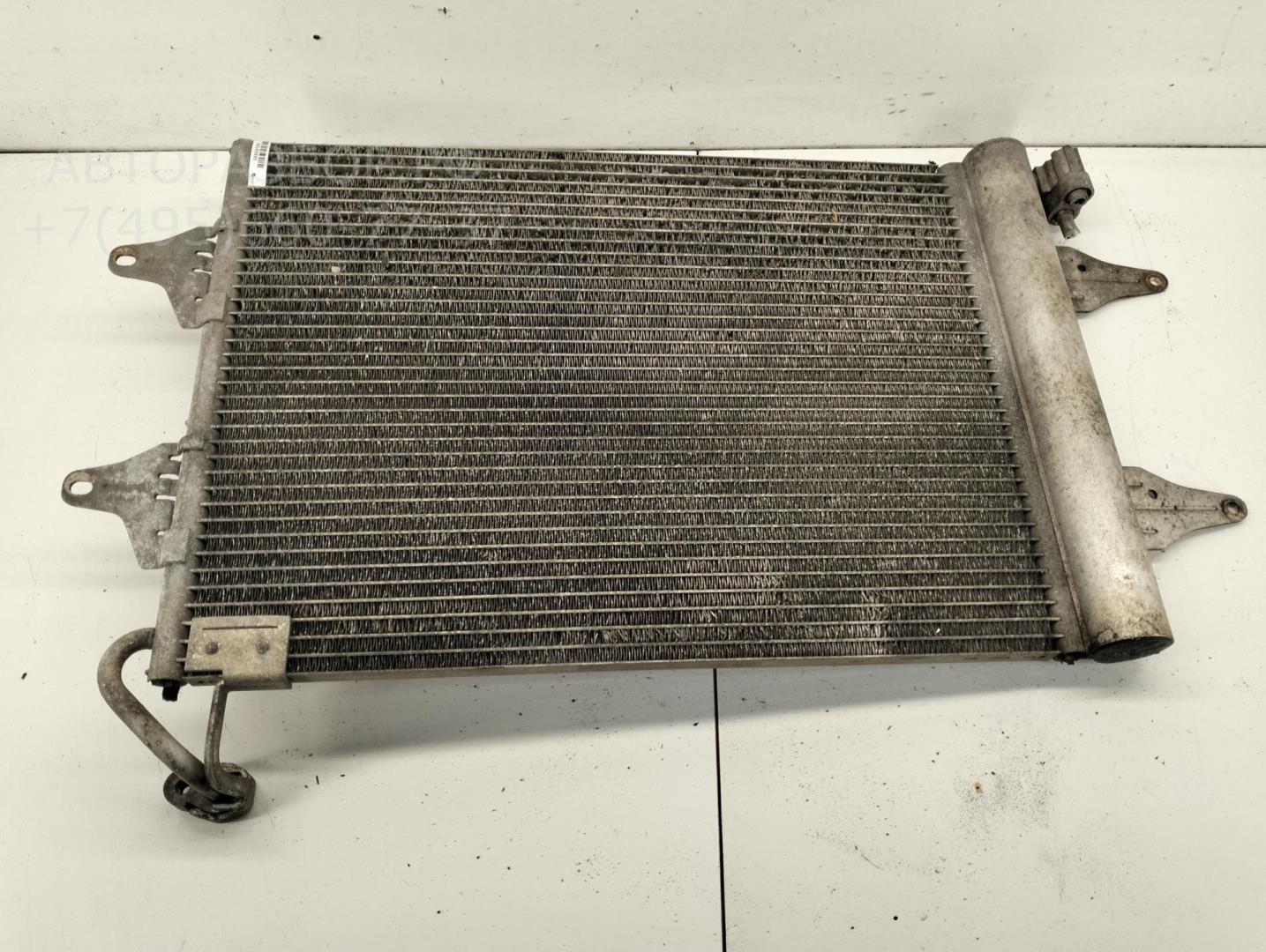 Радиатор кондиционера / конденсер