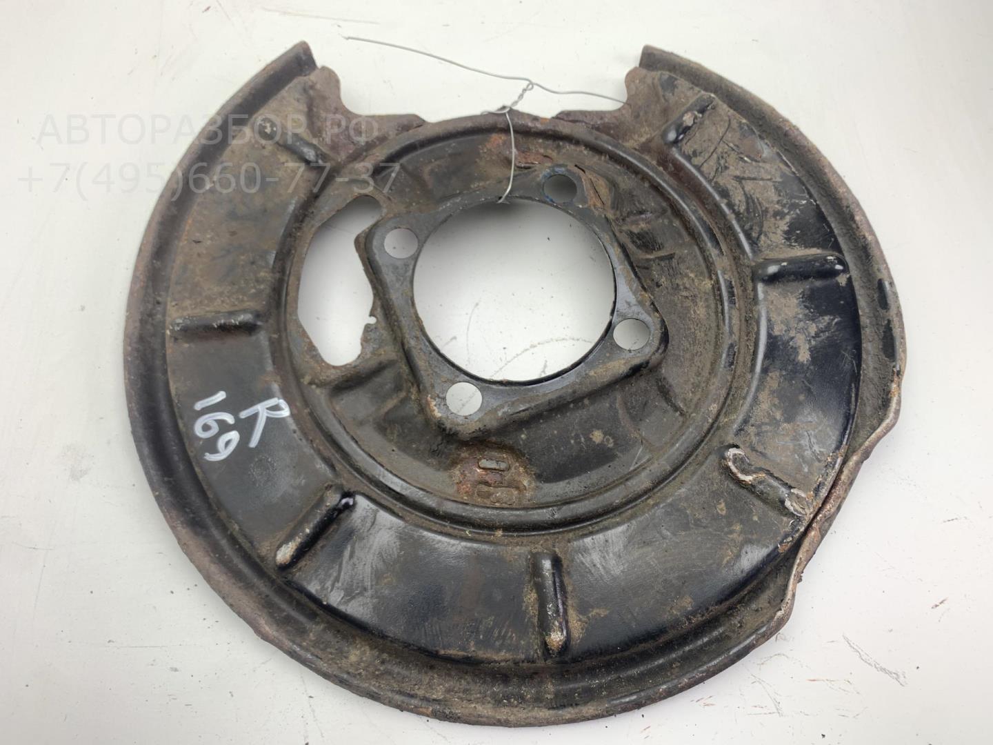 Щит опорный задний правый