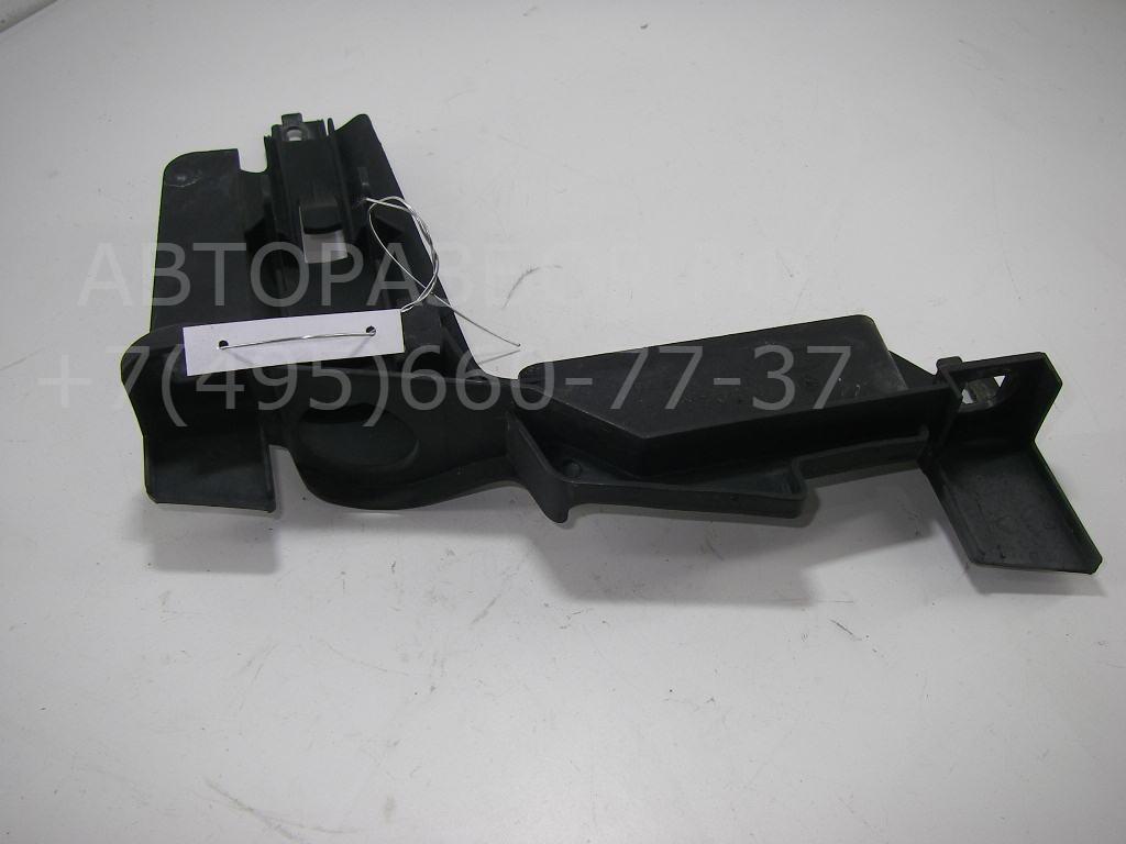 Крепеж фары