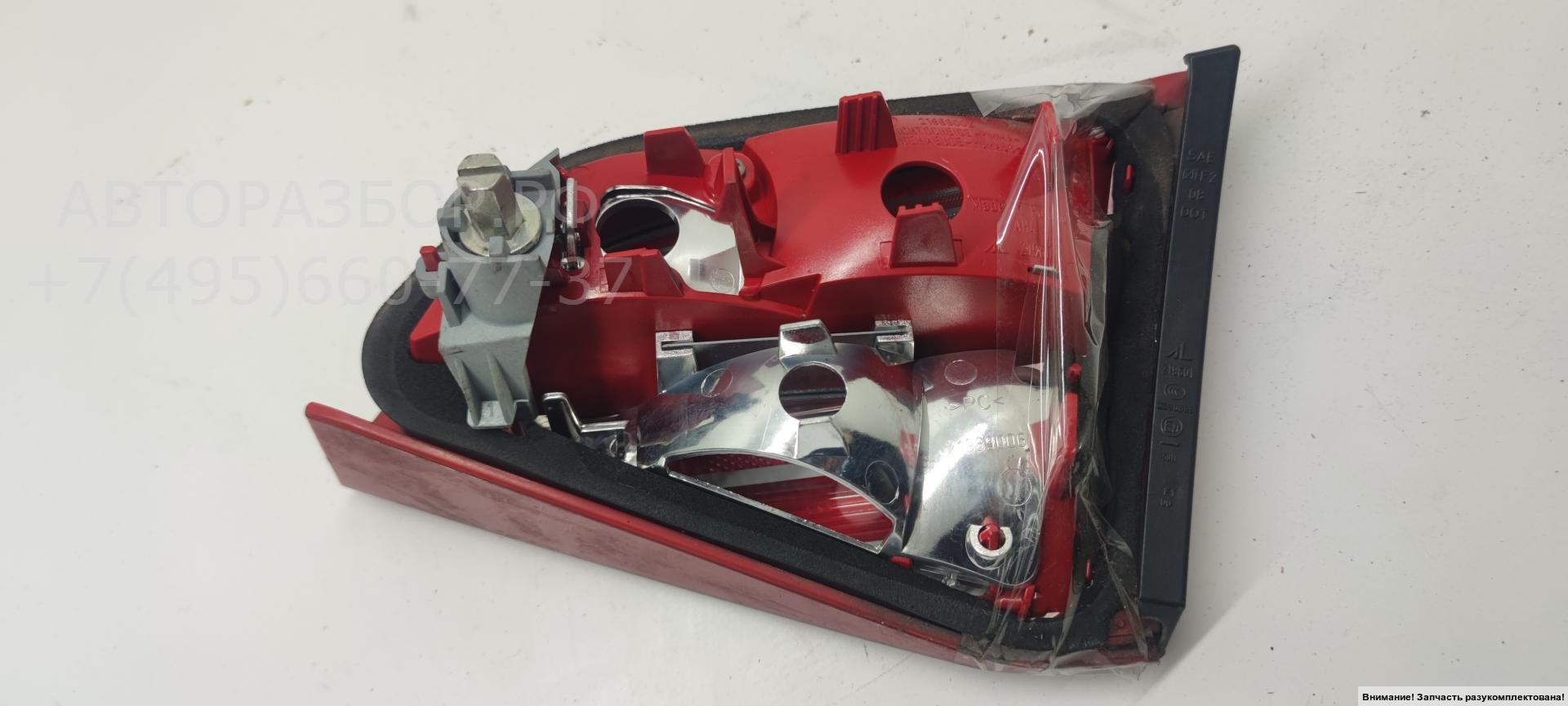 Фонарь задний внутренний левый