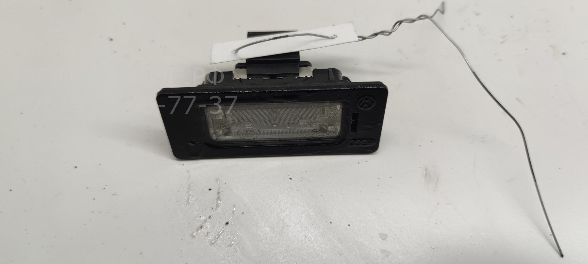 Фонарь подсветки номера