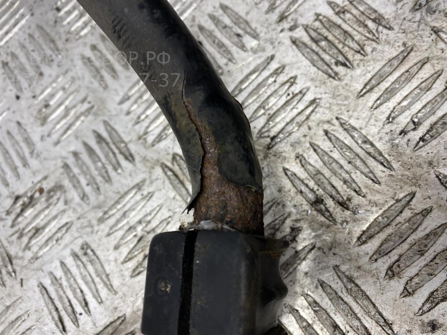 Стабилизатор передний