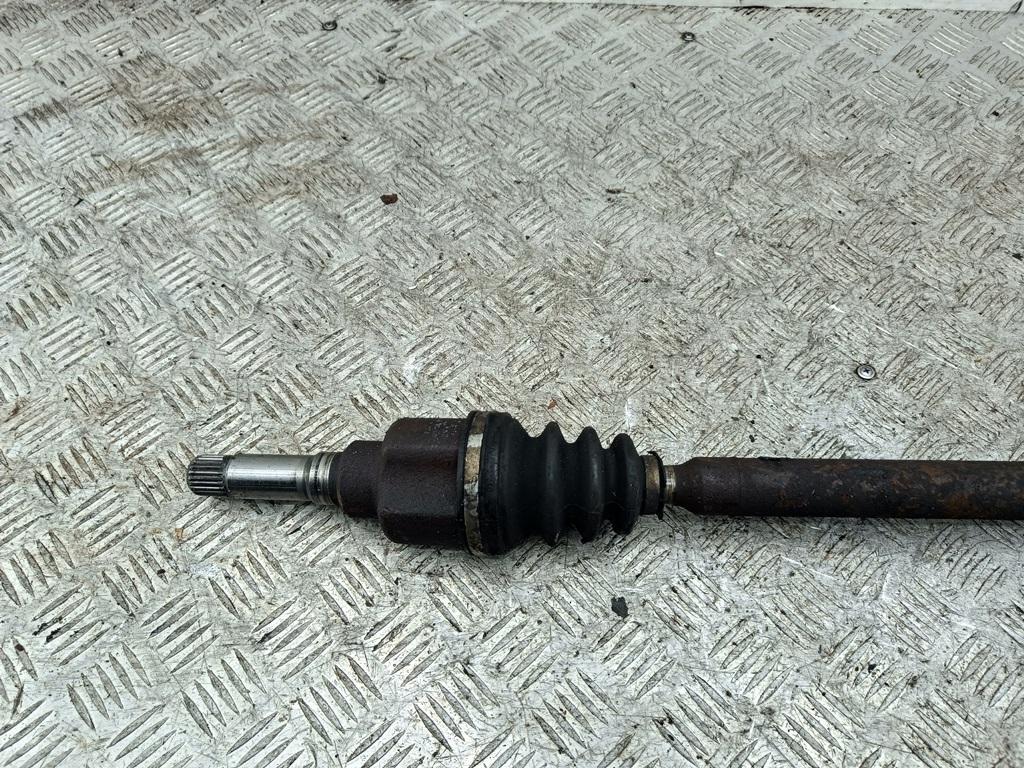 Полуось передняя правая