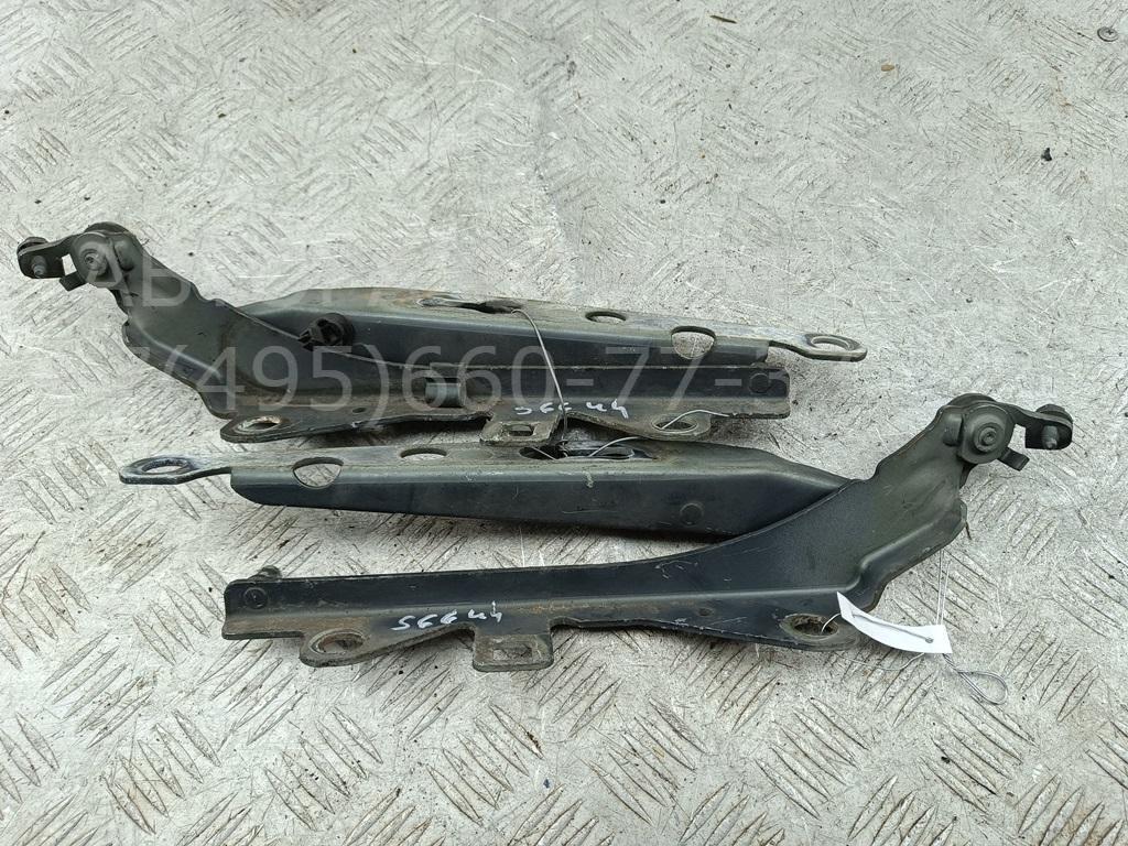 Петля капота левая