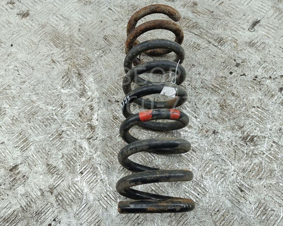 Пружина задняя