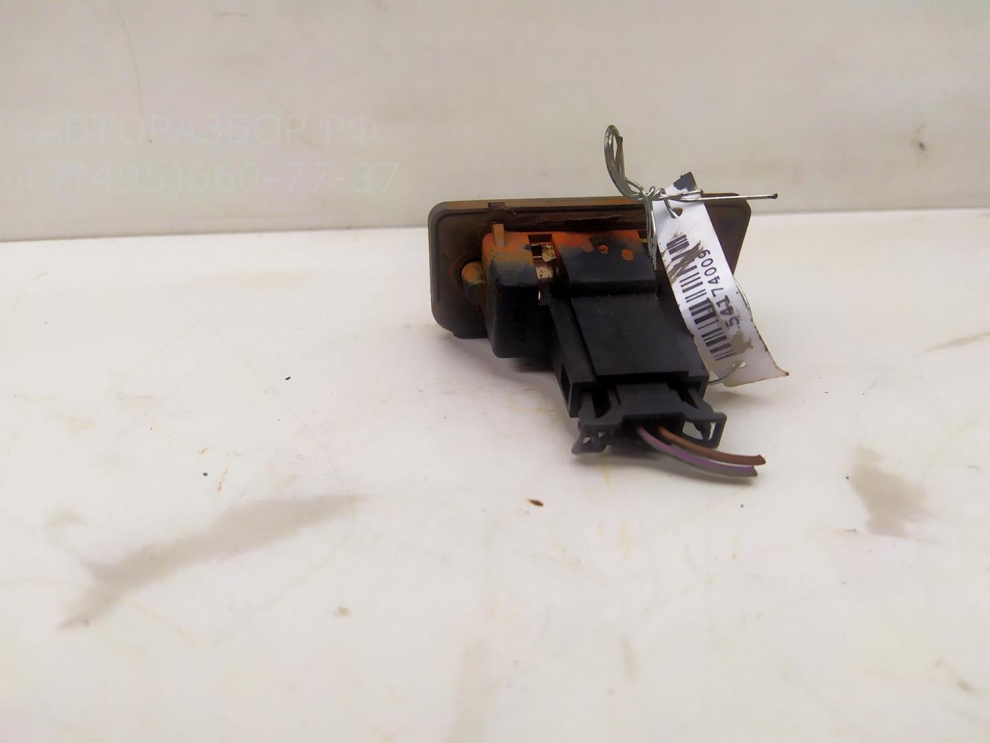 Фонарь подсветки номера