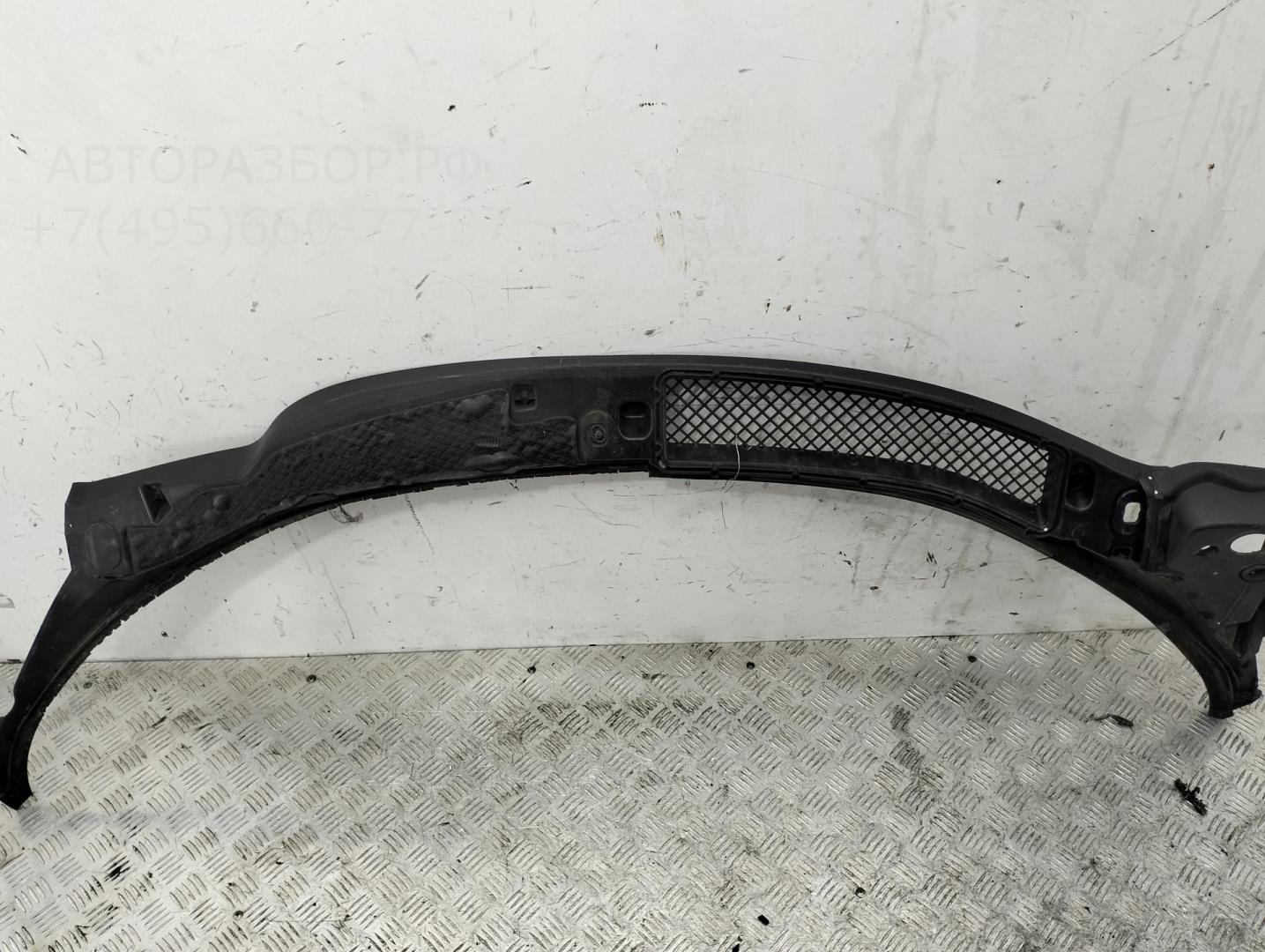 Решетка стеклоочистителей (Жабо)