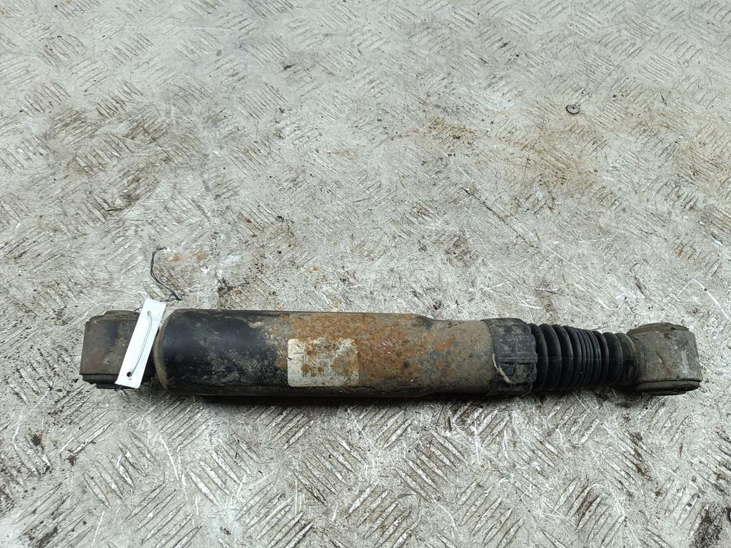 Амортизатор задний правый