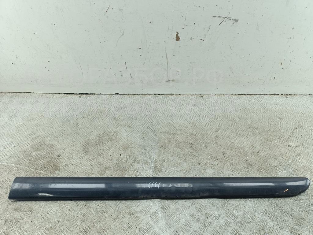 Накладка двери передней правой