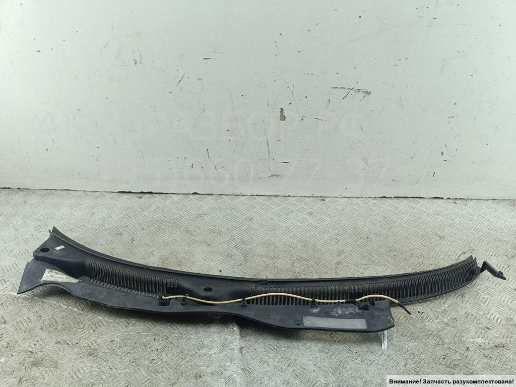 Решетка стеклоочистителей (Жабо)