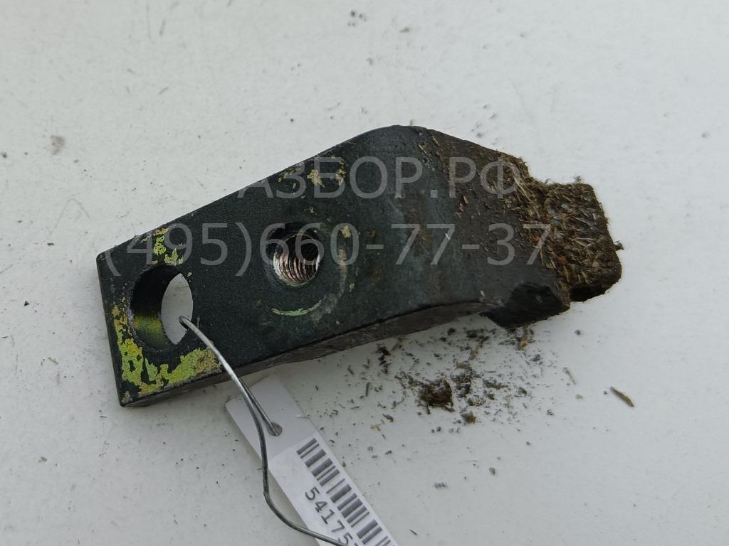 Петля двери