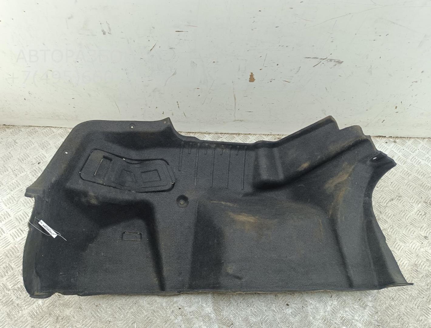 Обшивка багажника