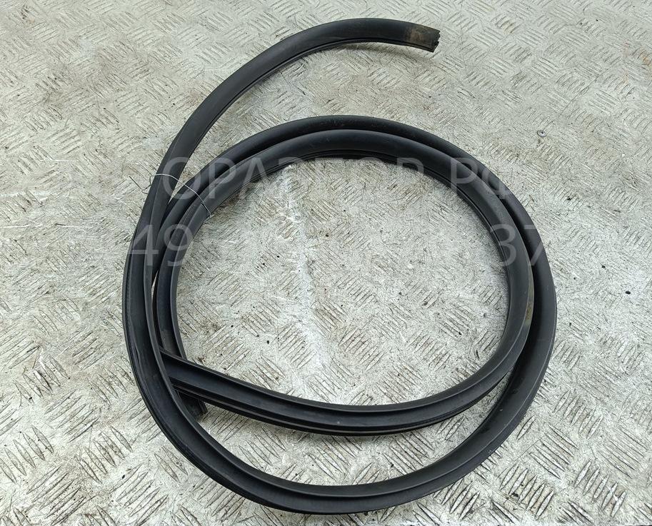 Уплотнитель двери