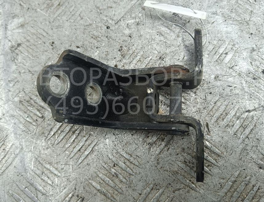 Петля двери