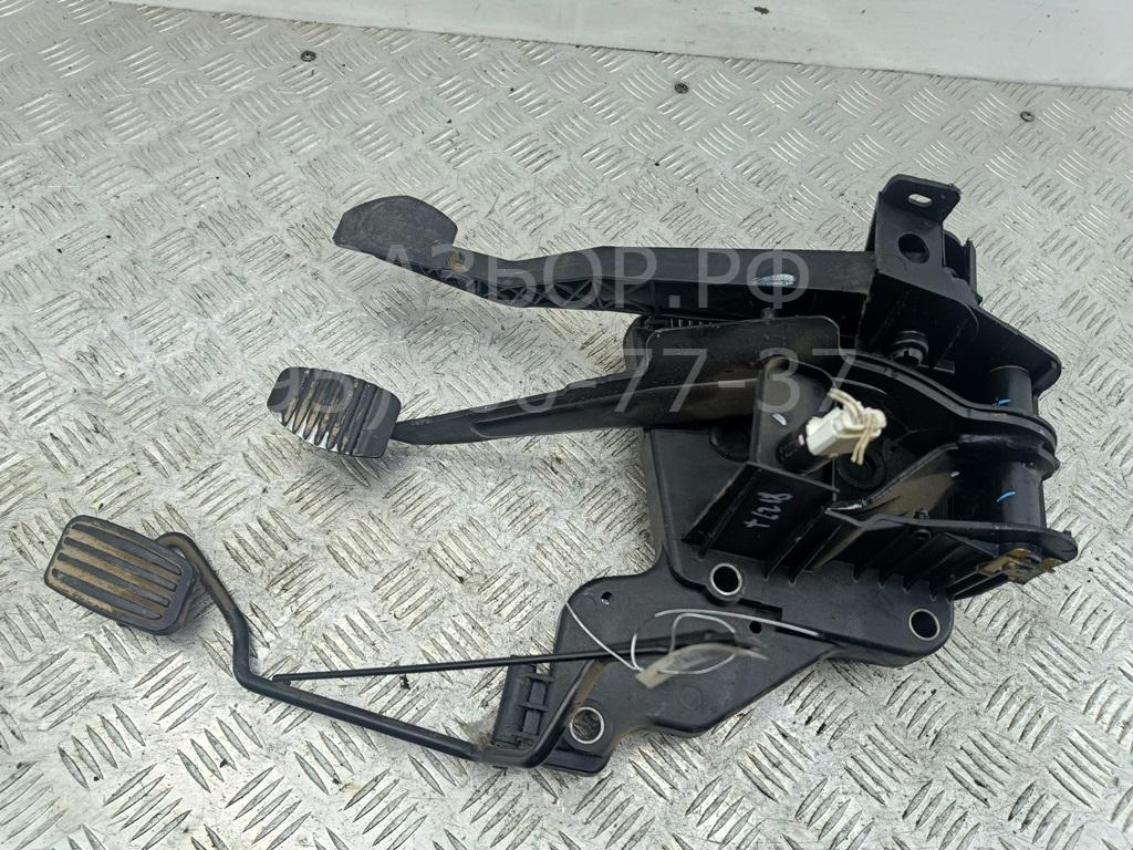 Блок педалей