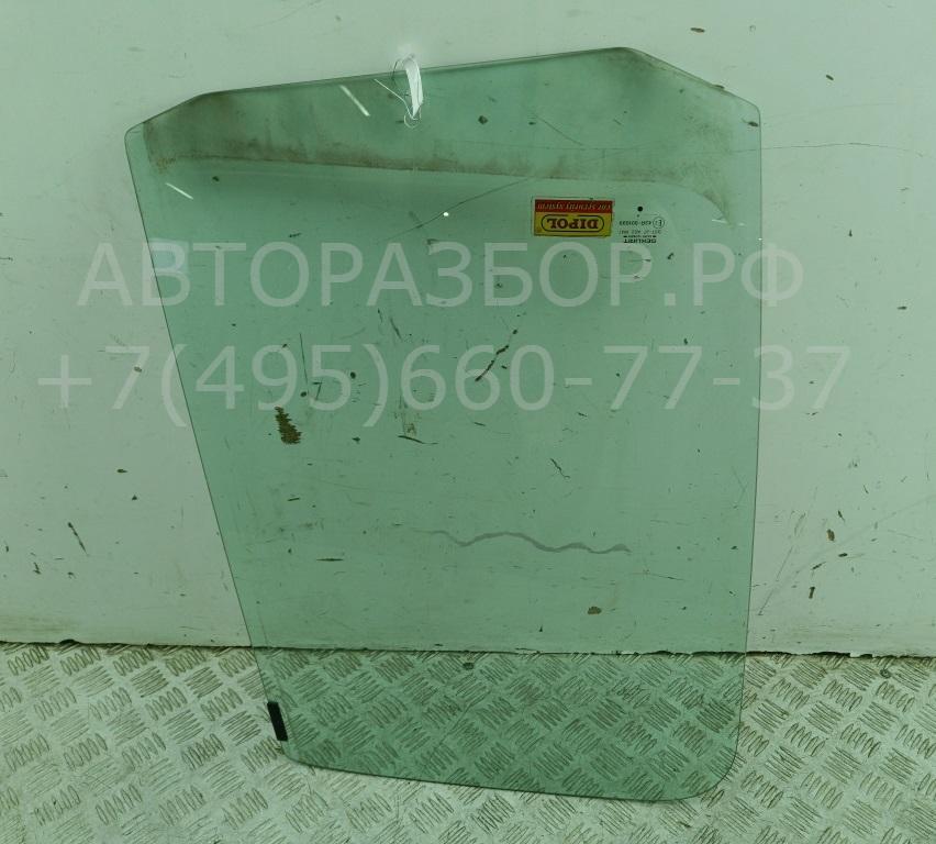 Стекло двери передней правой