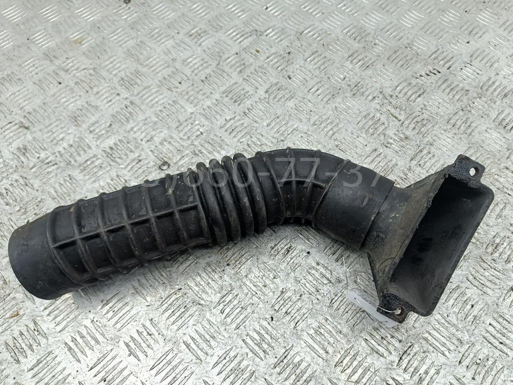 Патрубок воздушного фильтра