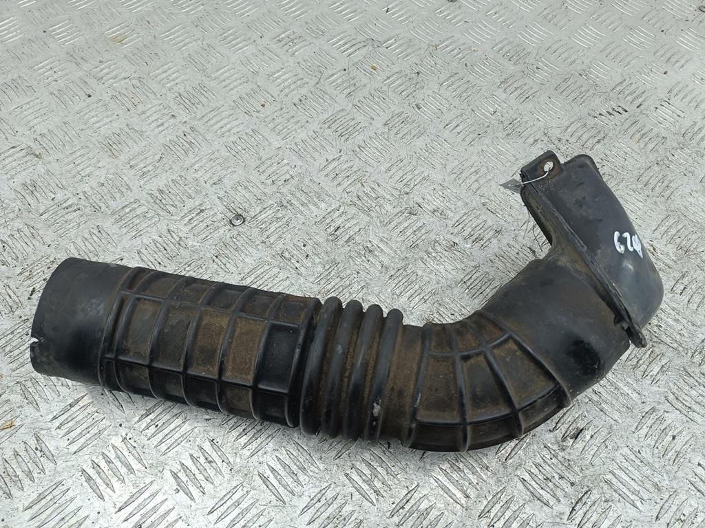 Патрубок воздушного фильтра