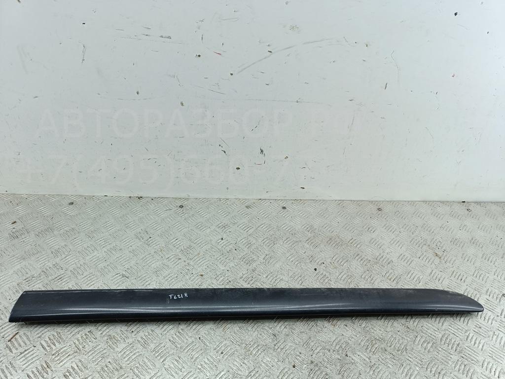 Накладка переднего крыла левого