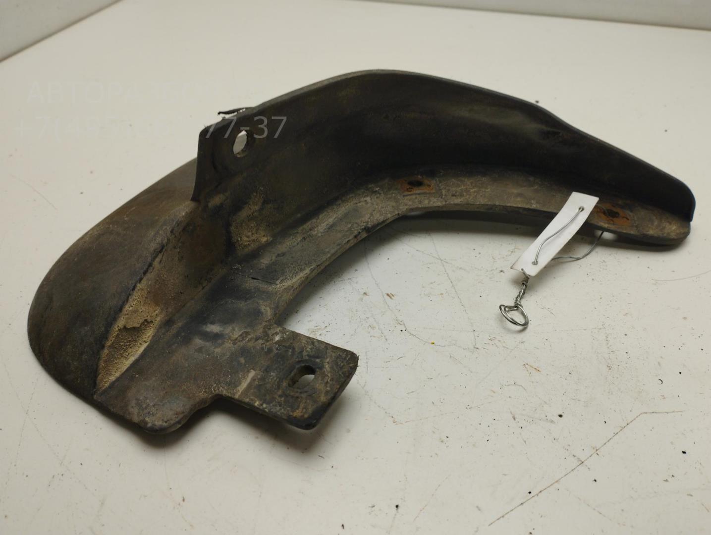 Брызговик задний левый