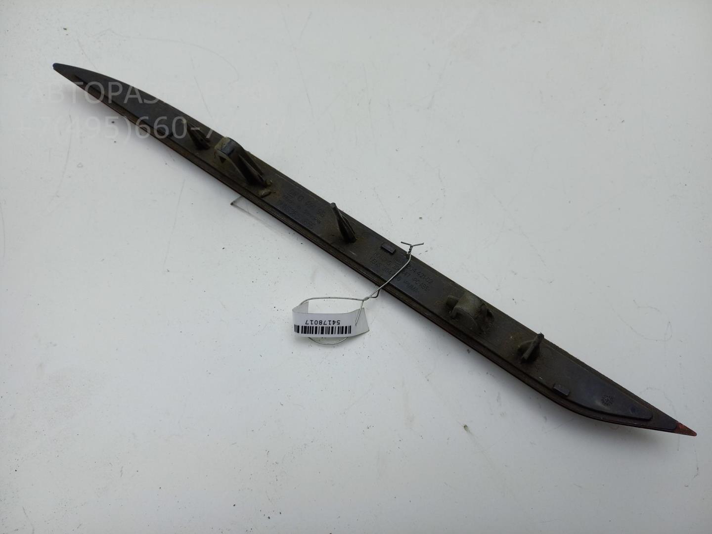 Отражатель в бампер задний левый