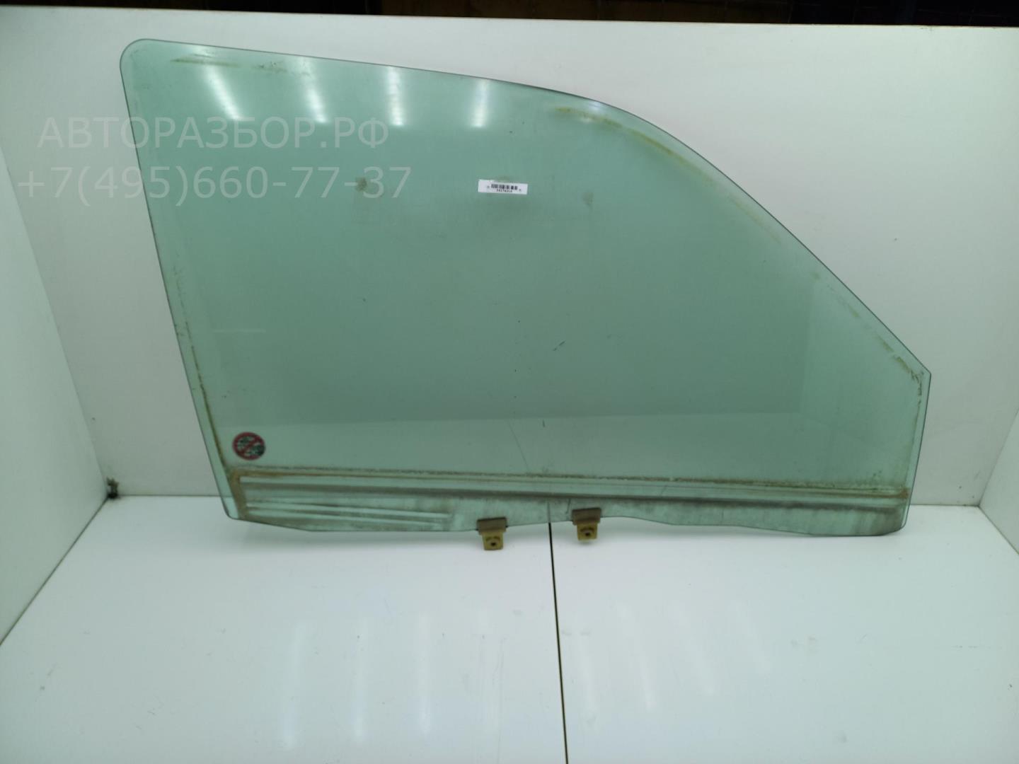 Стекло двери передней правой