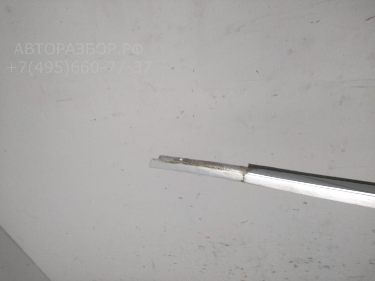 Накладка стекла переднего левого