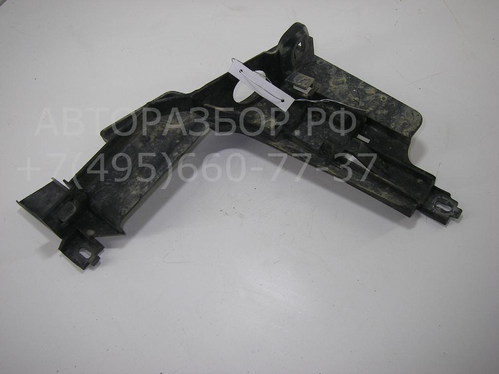 Крепеж фары