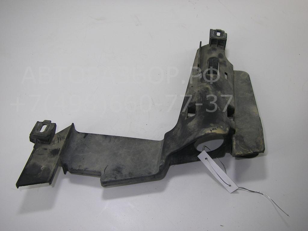 Крепеж фары