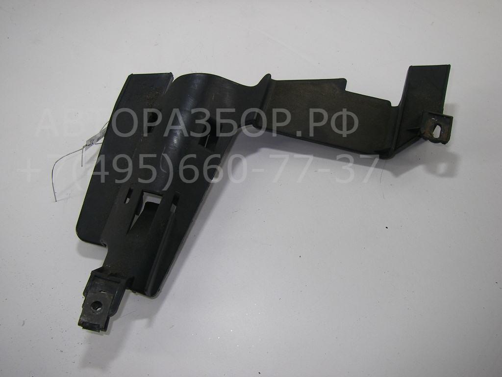 Крепеж фары