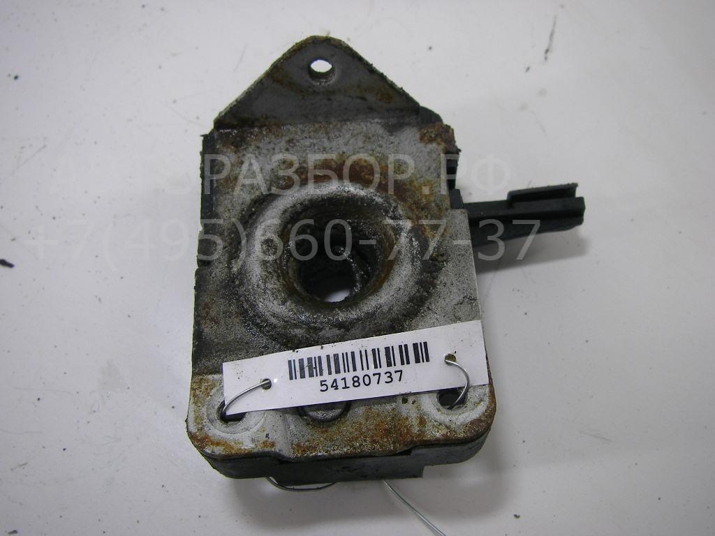 Замок капота