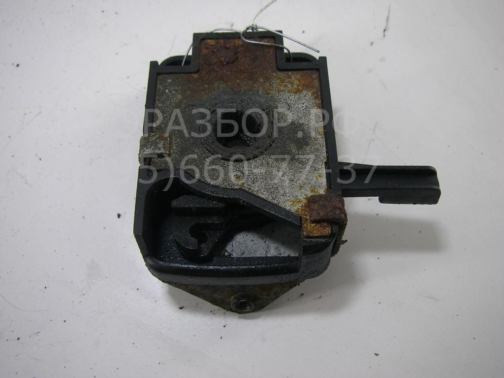 Замок капота