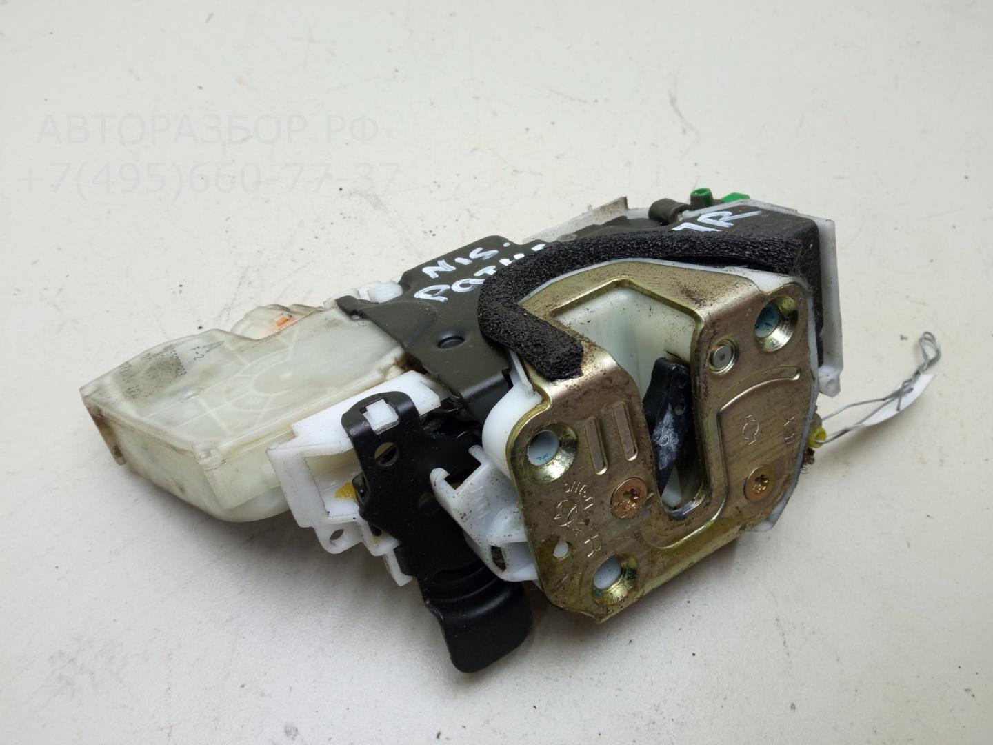 Замок двери передней правой