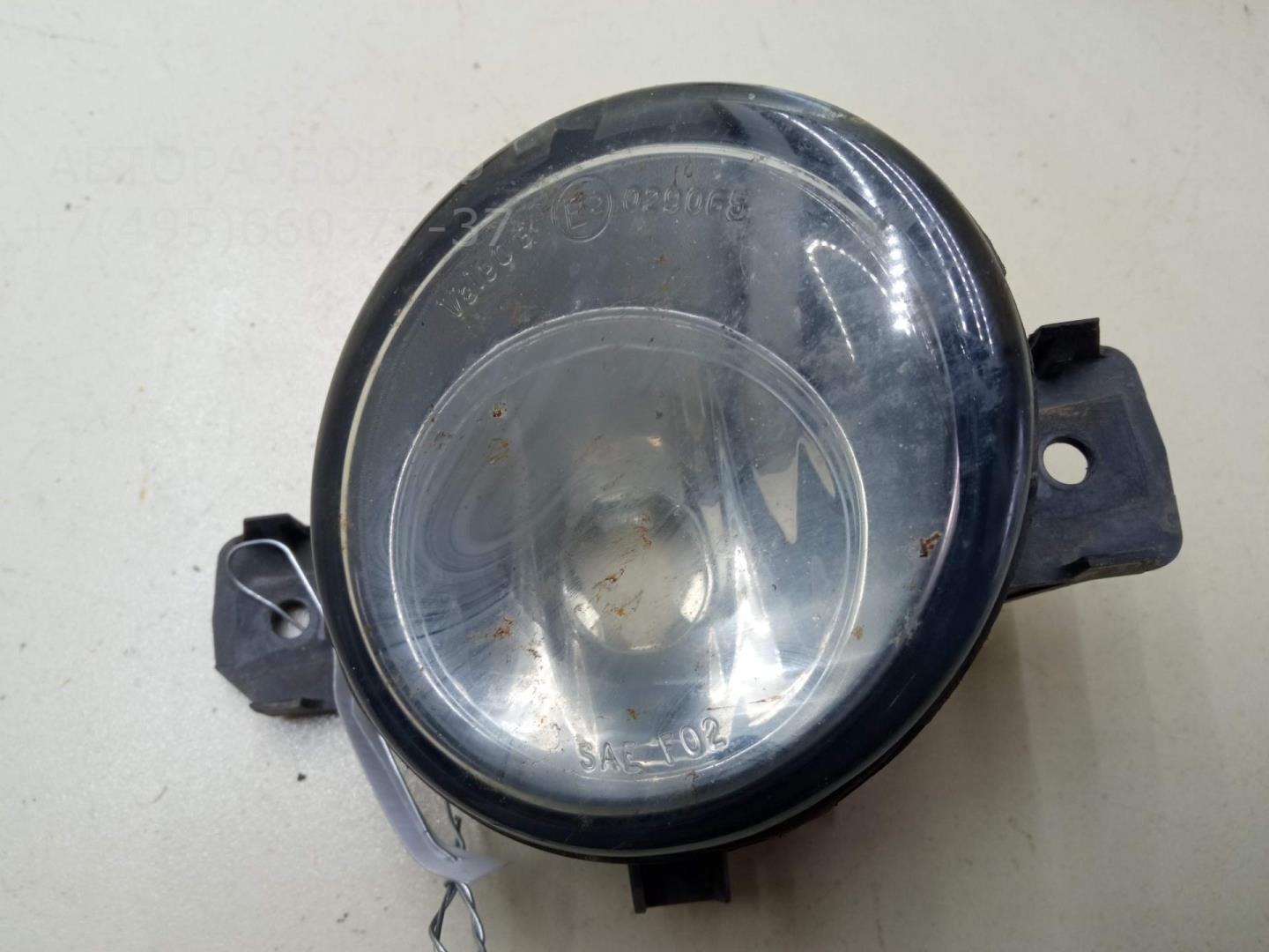 Фара противотуманная правая