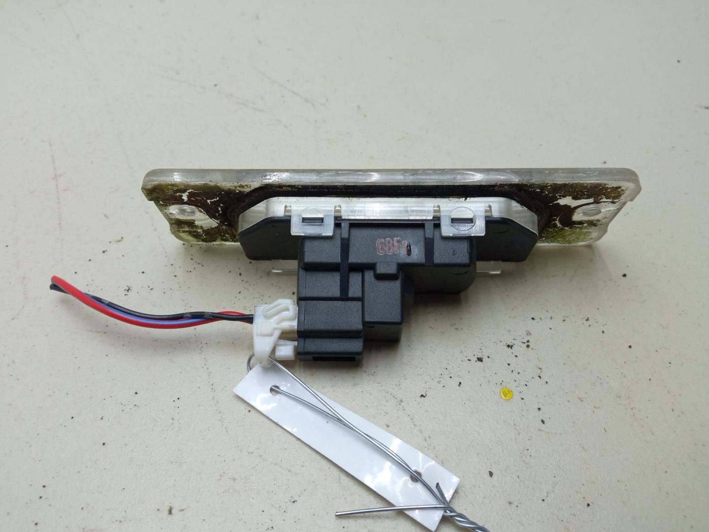 Фонарь подсветки номера