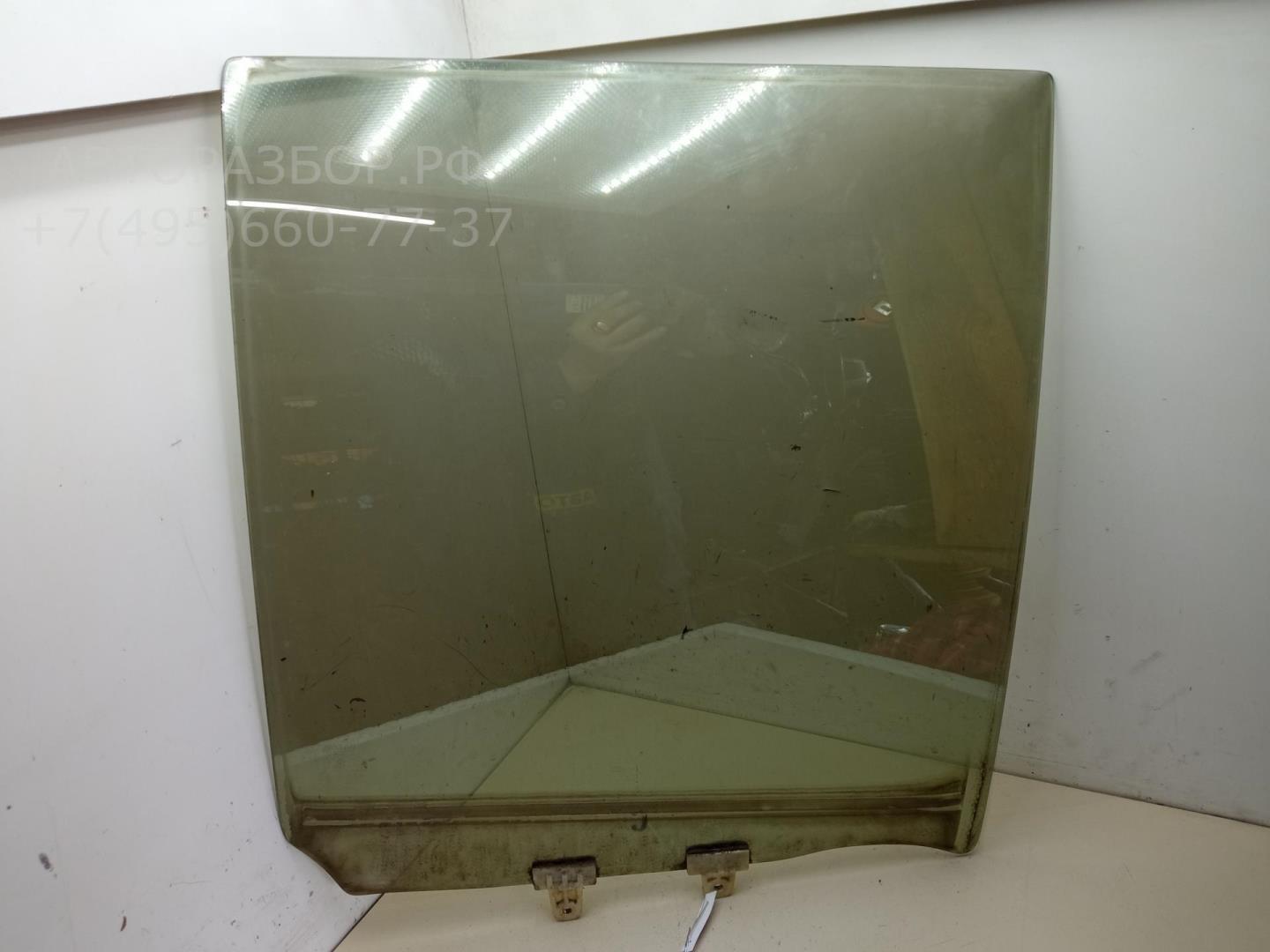Стекло двери задней правой