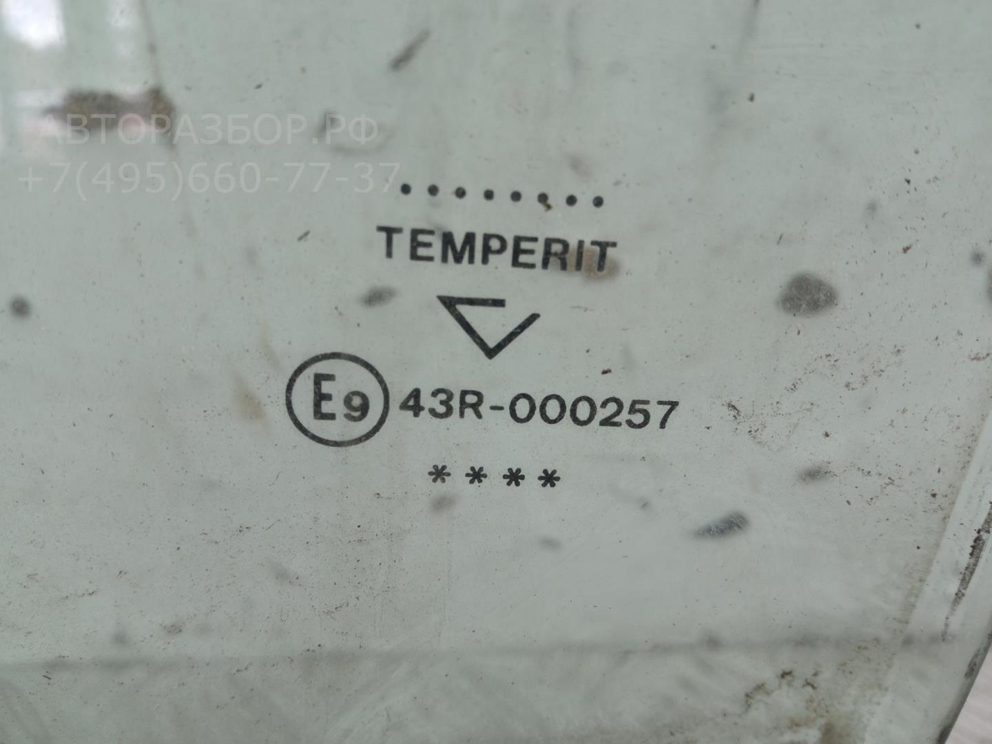 Стекло двери задней левой