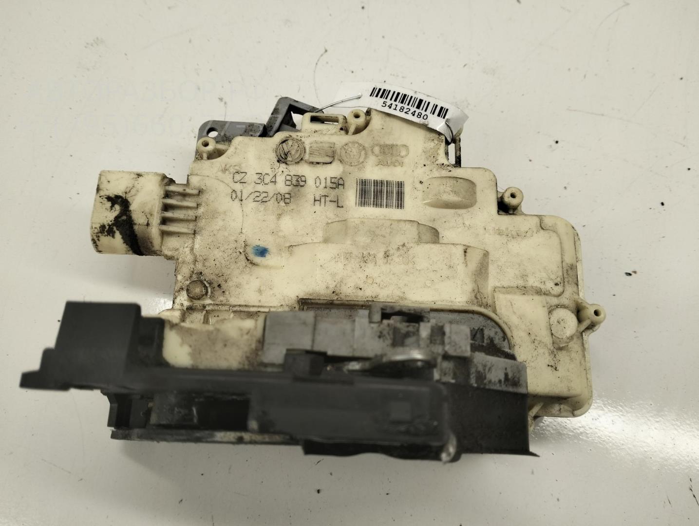 Замок двери задней левой