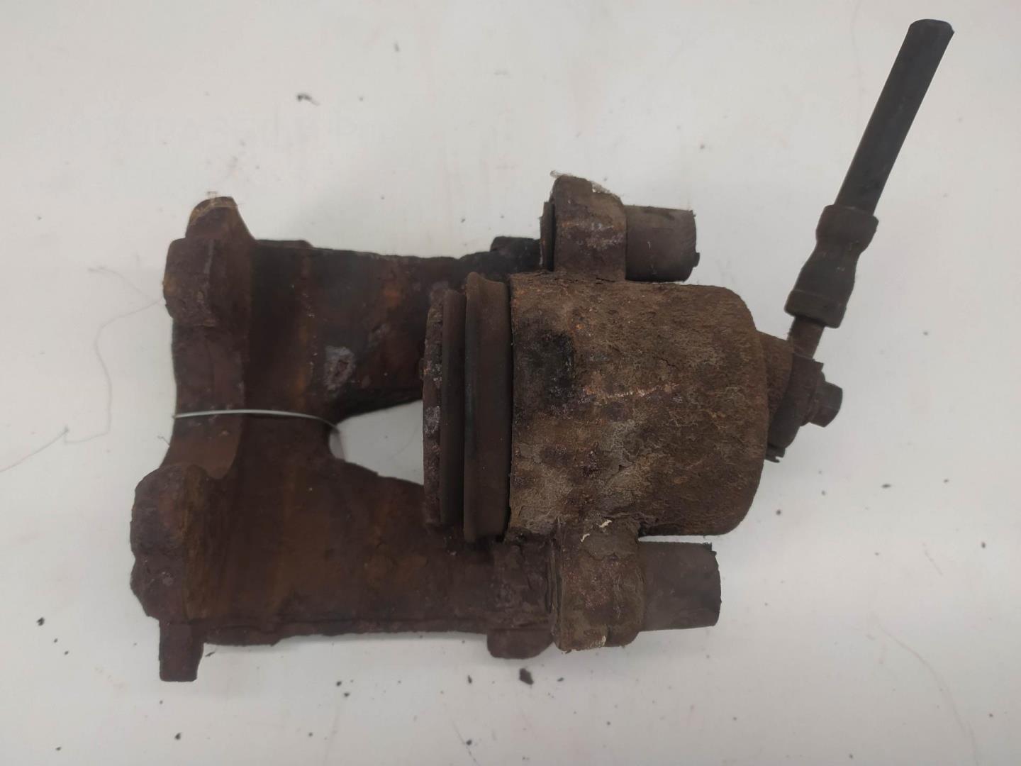 Суппорт передний левый