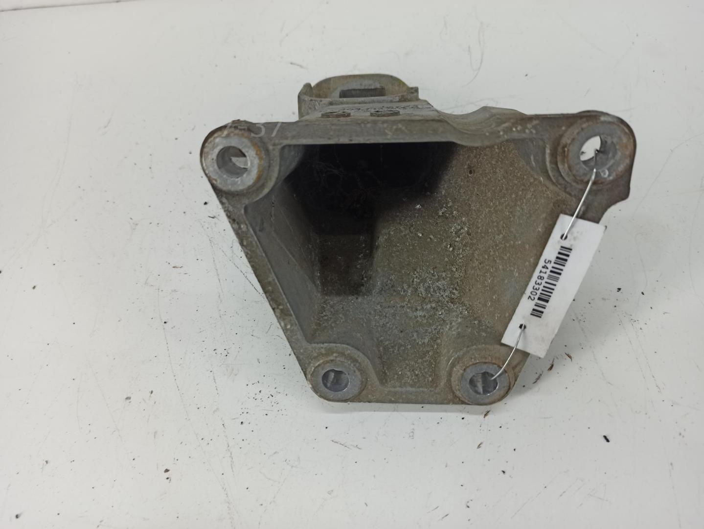 Опора двигателя