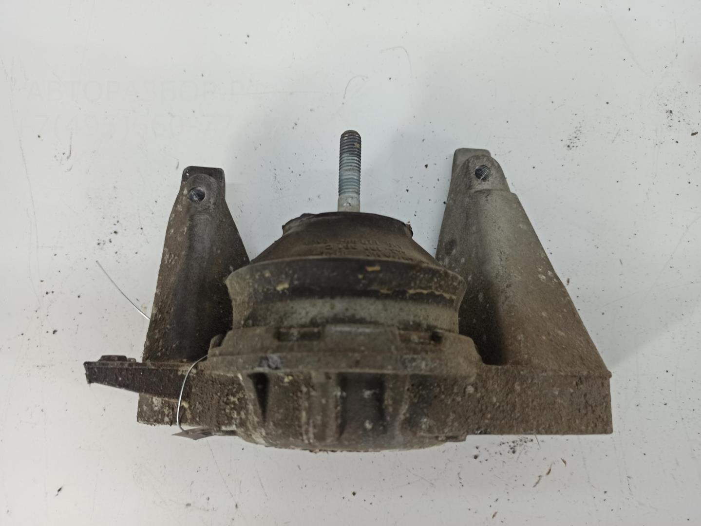 Опора двигателя