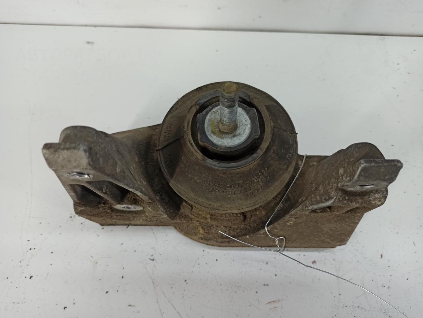 Опора двигателя