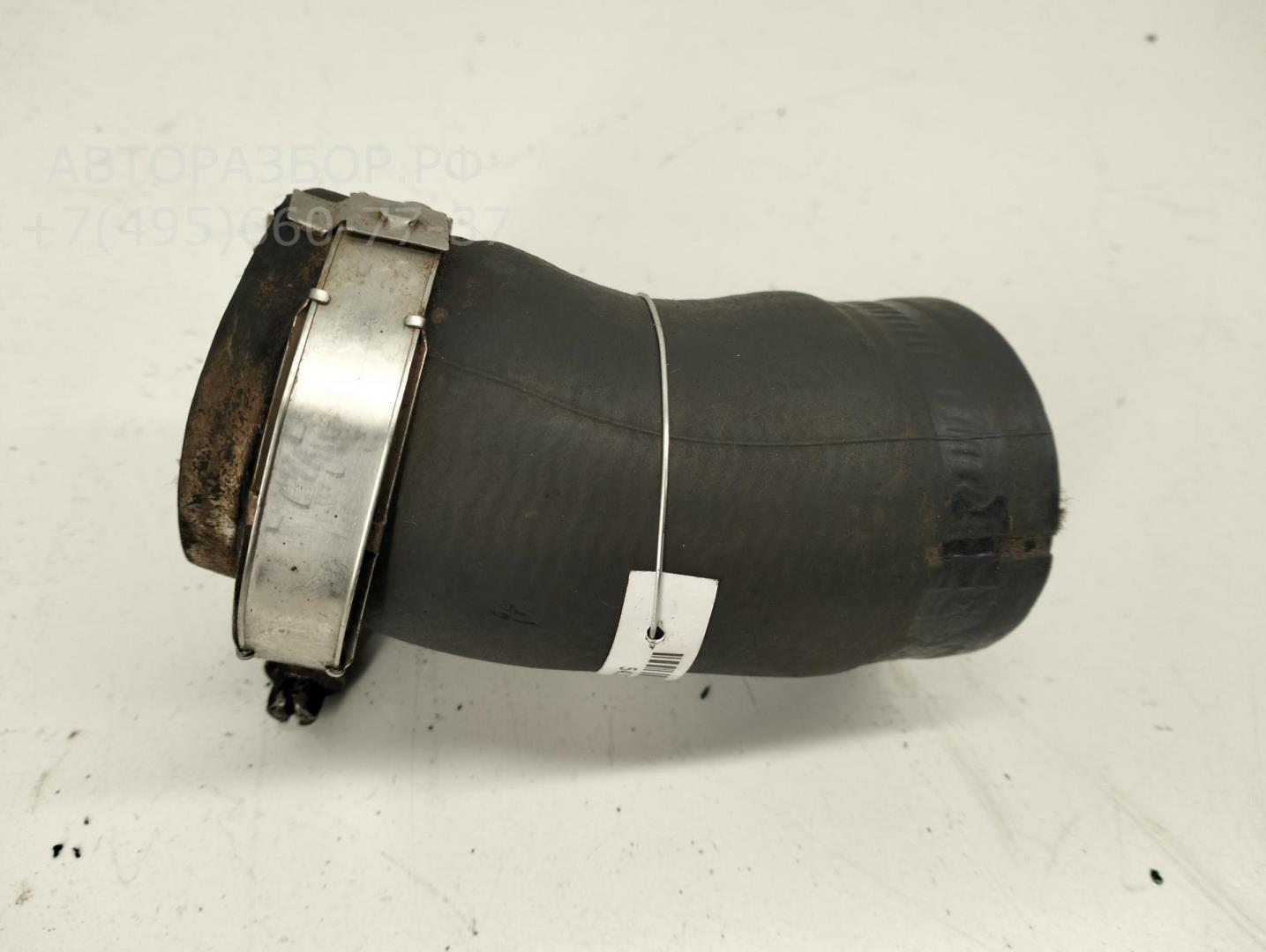 Патрубок интеркулера