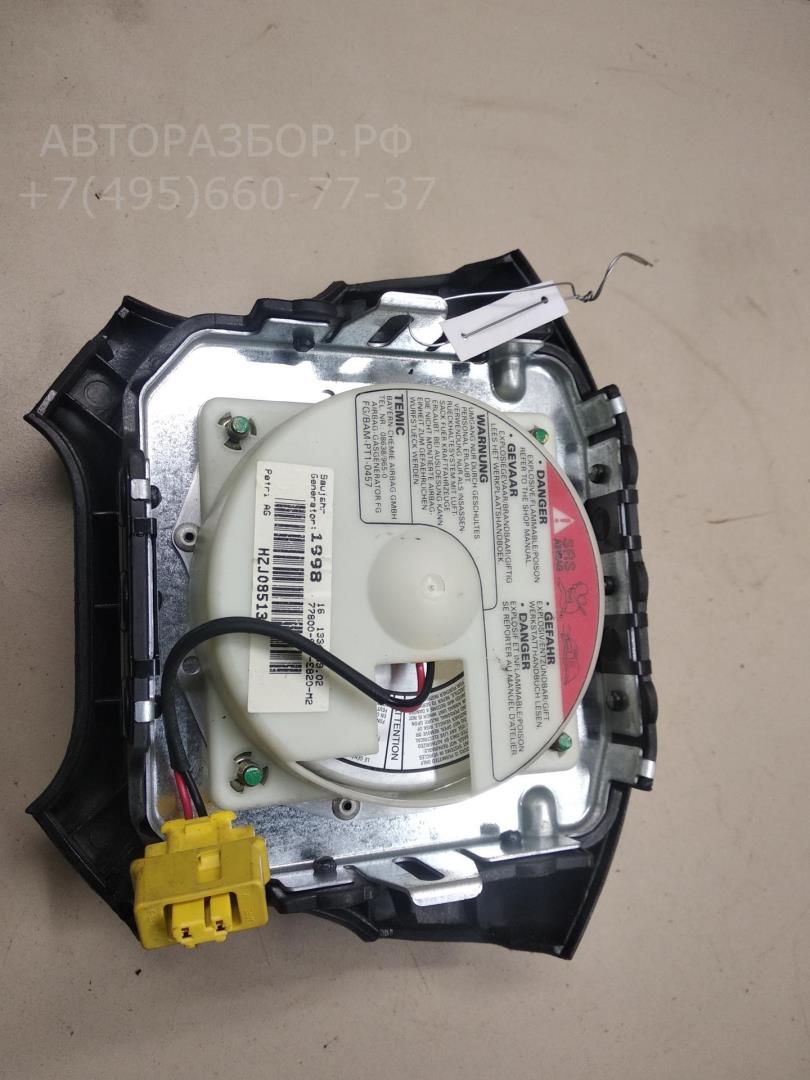 Подушка безопасности в рулевое колесо