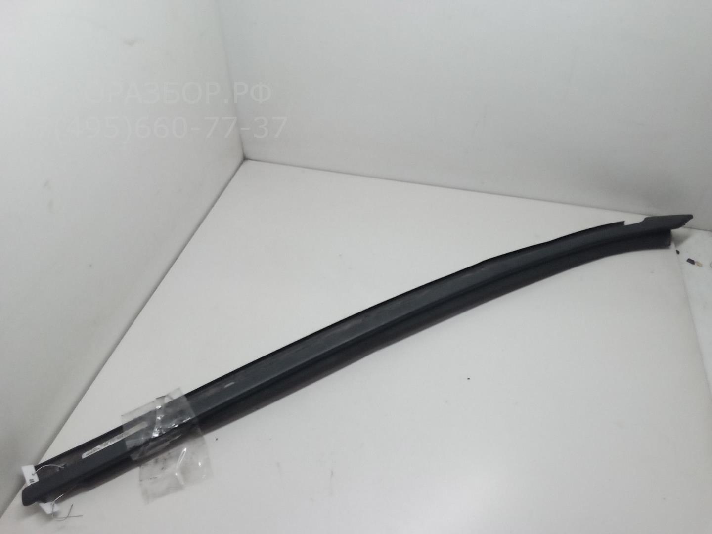 Молдинг лобового стекла