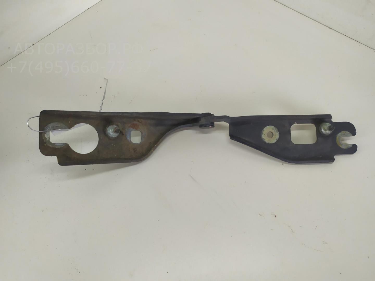 Петля капота правая