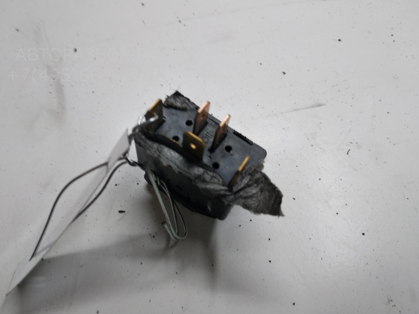 Кнопка стеклоподъемника