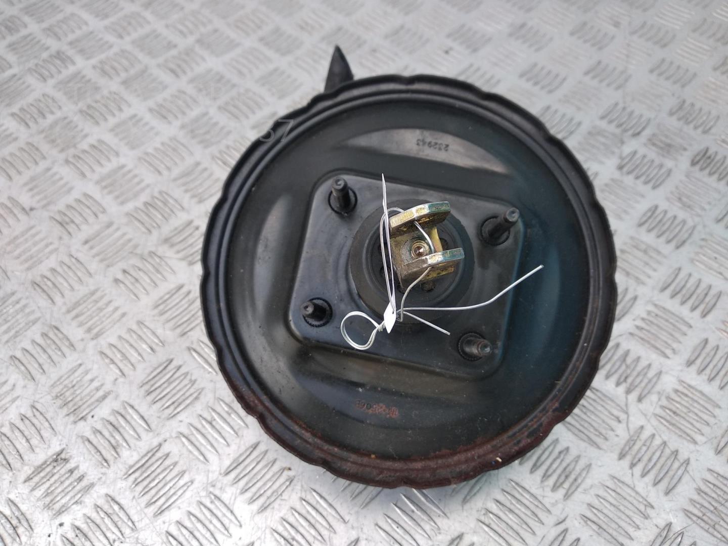 Усилитель тормозов вакуумный